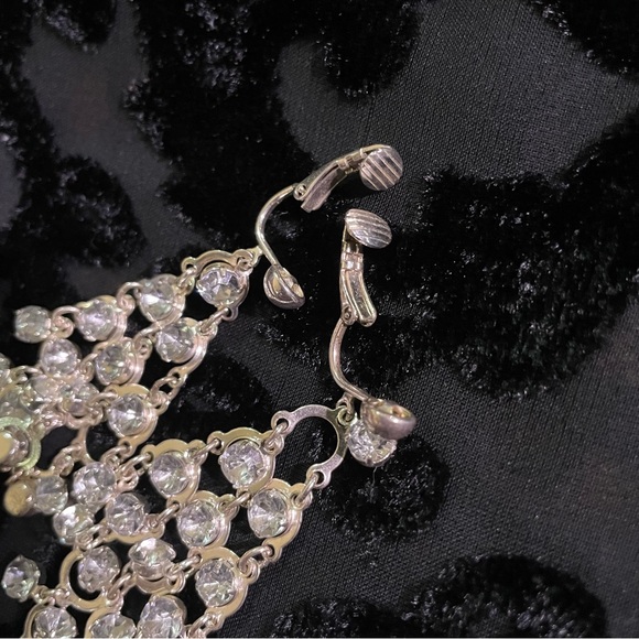 Vintage Avon Crystal Chandelier Earrings Sparkly - Picture 4 of 10